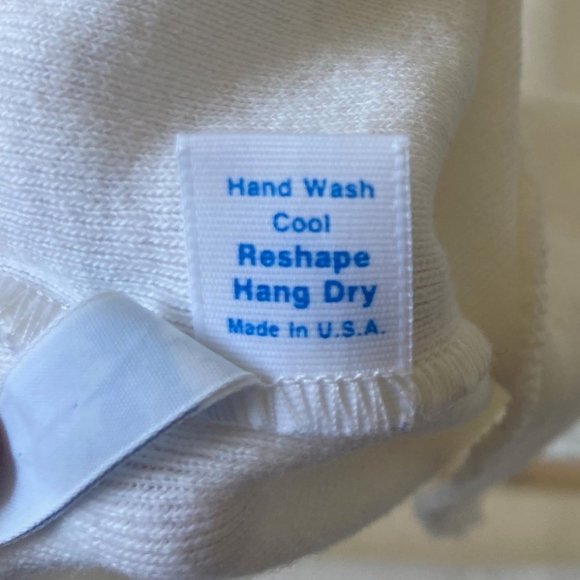 ~ HANKY PANKY CAMI WITH FLOWER APPLIQUE ~ MADE IN USA ~ 100% COTTON - Picture 6 of 7